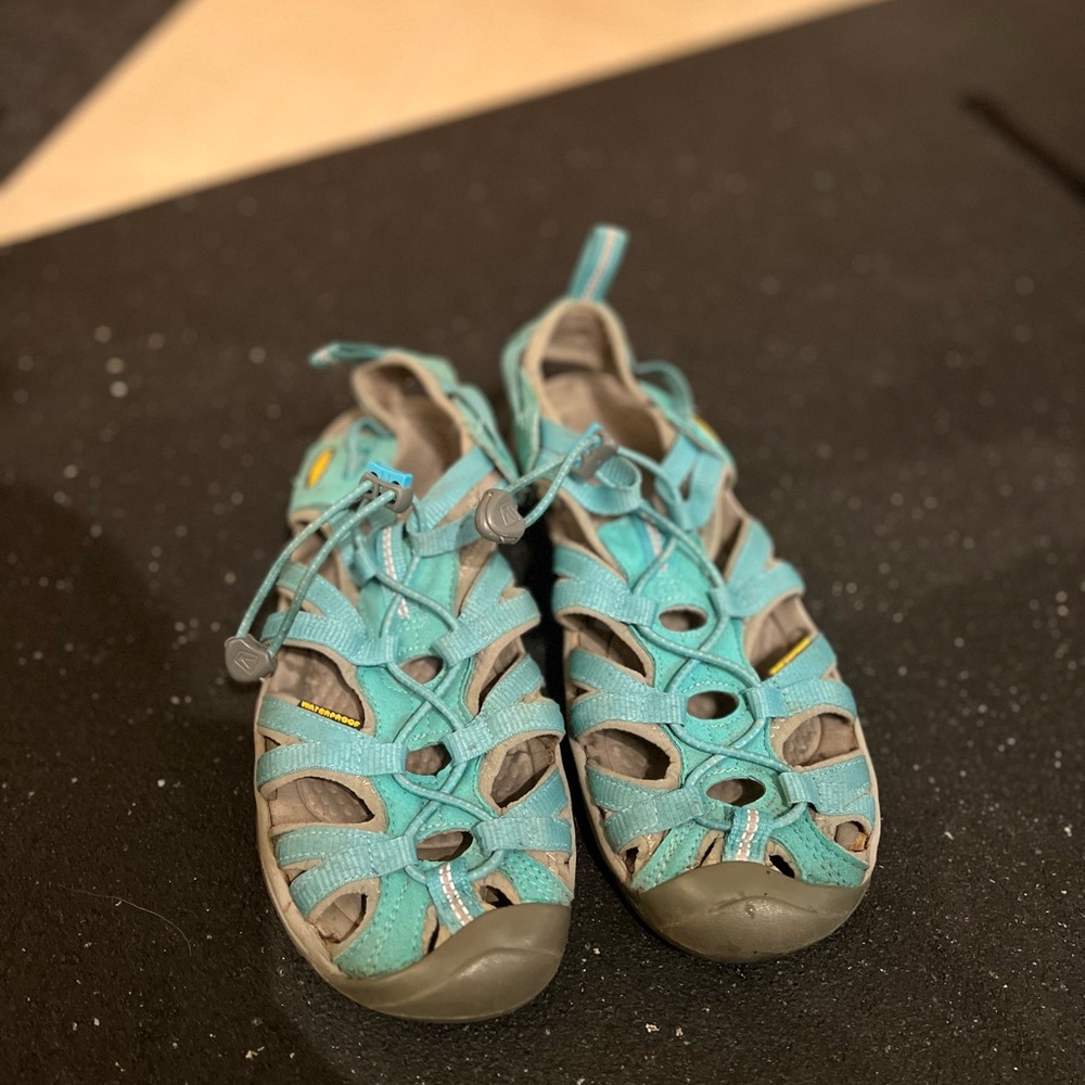 Keen womens teal turquoise whisper sandals size 8